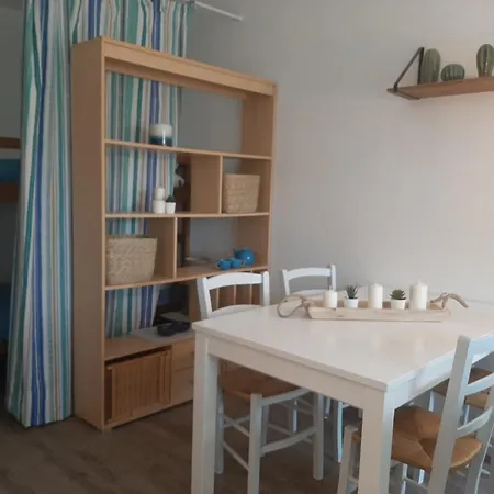 Apartamento à Deux Pas Des Commerces Et De L'océan, Rénové Avec Terrasse à - Fr-1-239-413 Seignosse