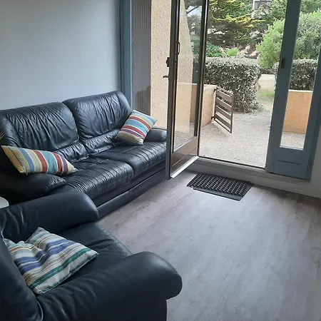 A Deux Pas Des Commerces Et De L'Ocean, Appartement Renove Avec Terrasse A Seignosse - Fr-1-239-413 * Seignosse
